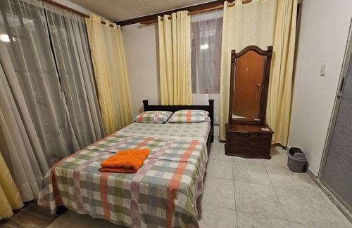 Garzon Bed & Breakfast | Double room with private bathroom - Direct access to the hallway