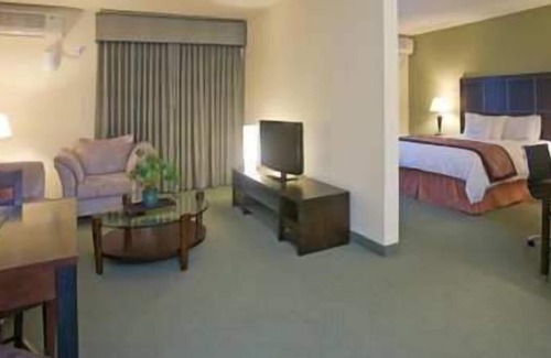 American Canyon Hotel | DoubleTree by Hilton Napa Valley - American Canyon