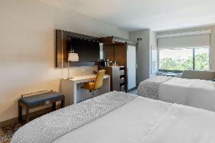 Charleston Hotel | DoubleTree by Hilton Charleston Riverview