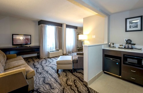 Montgomery Hotel | Doubletree by Hilton Hotel Montgomery Downtown