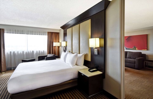 Pleasanton Hotel | DoubleTree by Hilton Hotel Pleasanton at the Club