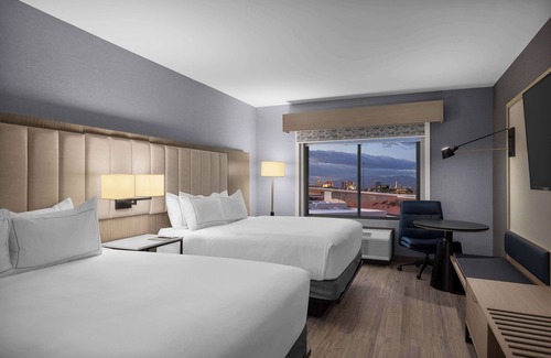 Paradise Hotel | DoubleTree by Hilton Las Vegas Airport