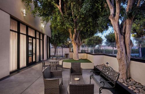 Norwalk Hotel | DoubleTree by Hilton Los Angeles Norwalk