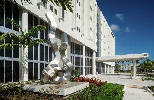 Doral Hotel | DoubleTree by Hilton Miami Doral