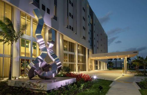 Doral Hotel | DoubleTree by Hilton Miami Doral