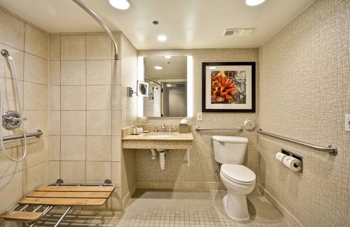 North Mountain Hotel | DoubleTree by Hilton Phoenix North
