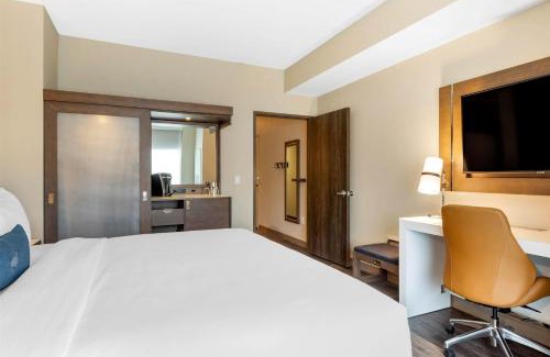 Summerville Hotel | DoubleTree by Hilton Summerville Nexton