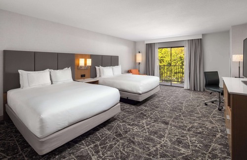 Sacramento Hotel | DoubleTree by Hilton Sacramento