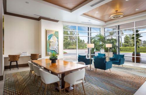 Roseville - Fleet Ridge Resort | DoubleTree by Hilton San Diego Bayside