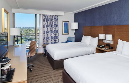 Southwood Hotel | DoubleTree by Hilton Torrance - South Bay