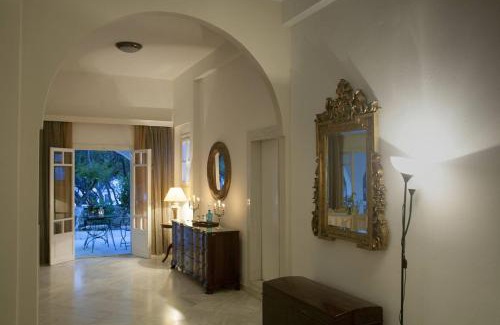 Paros Hotel | Doukissa