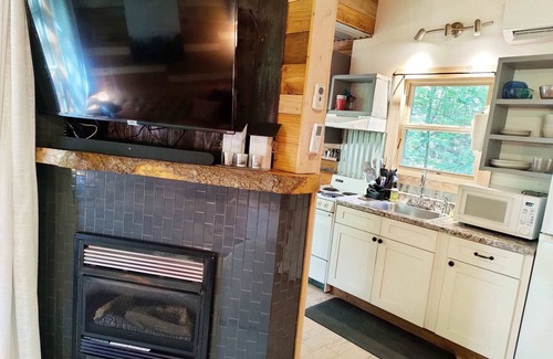 Monteagle Cabin | Dove Treehouse: Treetop Bliss on Monteagle