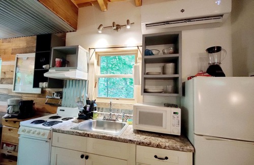 Monteagle Cabin | Dove Treehouse: Treetop Bliss on Monteagle