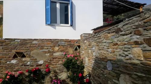 Kato Aprovatou House | Dove View