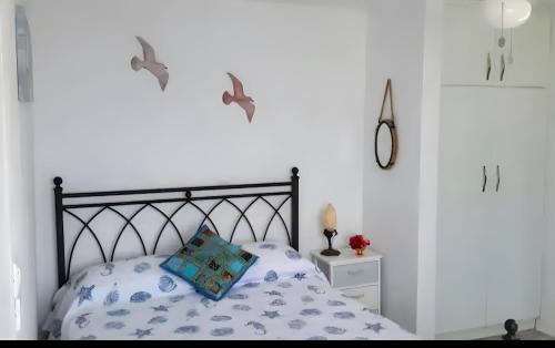 Kato Aprovatou House | Dove View