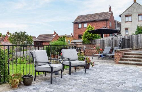 Whitby House | Downdinner Hill