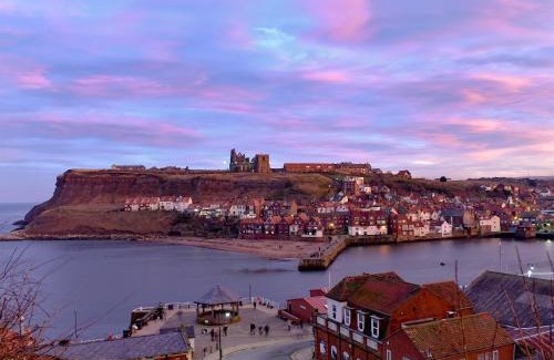 Whitby House | Downdinner Hill