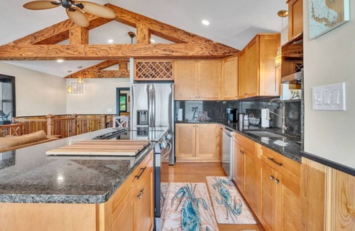 Barstow Apartment | Downs By The River W/beautiful views of Sunset!