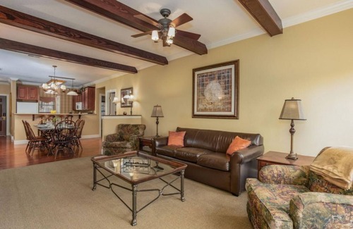 Branson Hotel | Downtown 1BR Condo in Great Rock Resort