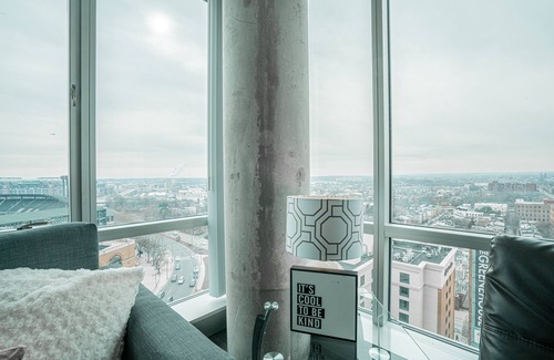 Downtown West Apartment | Downtown 2BR Apartment near Convention Center by RedAwning