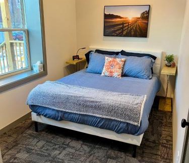 Marshall Apartment | Downtown 2BR Apartment