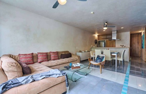 Zazil-ha Apartment | Downtown 2BR Home Beach at 200m w/Rooftop+Pool