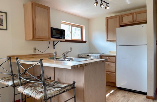 Cody House | Downtown A-Frame- recently renovated, pet friendly