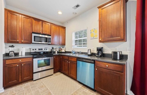 Durham House | Downtown Bliss on Suncrest Ct