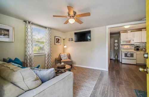 New Port Richey House | Downtown Bungalow 1/2 block off Main St