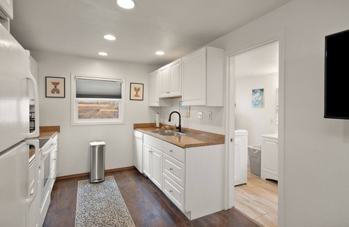 Garden District House | Downtown CDA Tiny House-Walk to the Lake