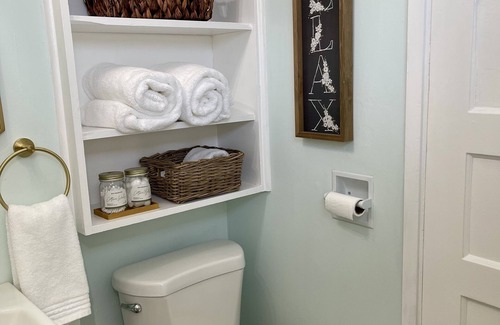 Redding Cottage | Downtown Cottage Style Home! Vintage vibes and comfortable amenities.