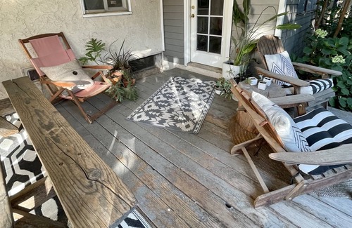 Oakdale House | Downtown Eclectic Bungalow