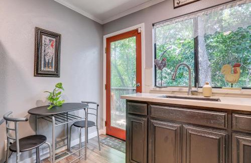 Fair Oaks House | Downtown Fair Oaks Home about 15 Mi to Sacramento!