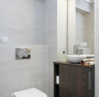 Alesund Apartment | Downtown free parking cozy apartment