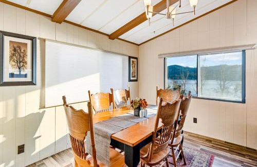 Harrison House | Downtown Harrison Lakefront Getaway