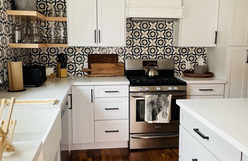 Los Olivos House | Downtown Los Olivos 3 Minute Walk to Wine Tasting Rooms! Fantastic Spacious Home