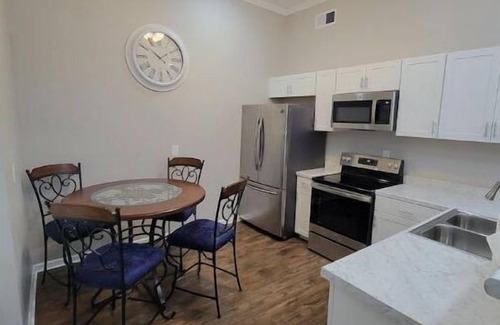 New Pathways House | Downtown Memphis The C'Chateau at Beale #2