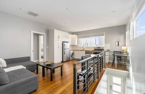 Old Town North House | Downtown Mountain Views Guesthouse