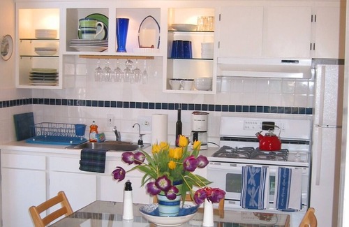 Belvedere Tiburon Apartment | Downtown next to SF ferry