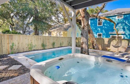 St. Augustine House | Downtown St Aug Home by Fountain of Youth Pool Spa by Beach Add Golf Cart