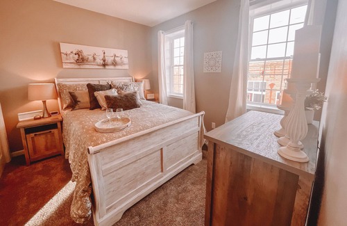 Beaver Dam Apartment | Downtown Upscale Apartment