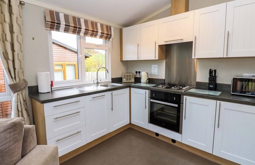 Tunstall Cottage | Dragonfly