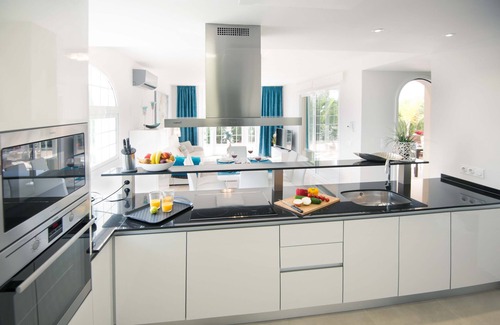 Cala Murada Villa | Dream holidays in Mallorca near the sea, pool area, free WiFi