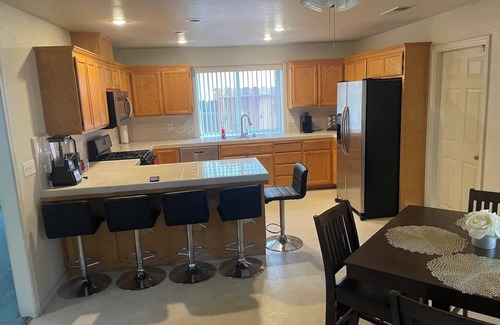 Merced House | Dream house - 4 min away UC Merced - Yosemitenn