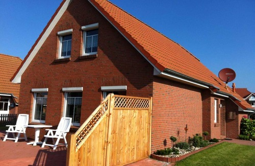 Neßmersiel Apartment | Dream on the dike 2 Comfortable Vacation Home