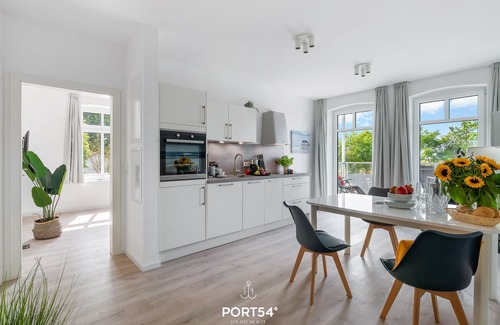 Emmelsbull Apartment | Dreamcatcher - for 6 people, rural, North Sea