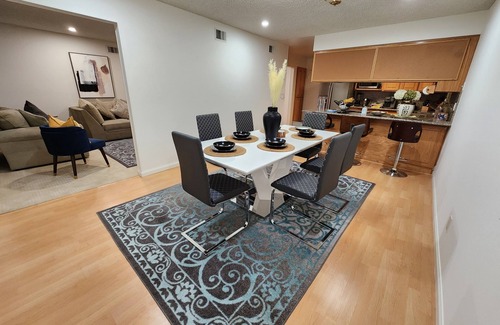 Livermore House | Dreamed Oasis 4BedRm 2FullBath Walk to Downtown