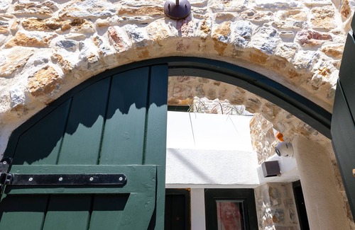 Naxos Town House | Dreaming of Greece 🌸