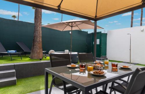 Maspalomas Ski Chalet | Dreams Home