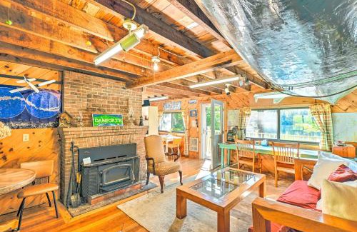 Bucksport House | Dreamy Bucksport Hideaway on Freshwater Pond!